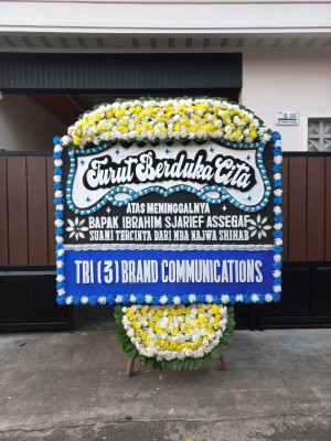 Papan Bunga Duka di Kanor